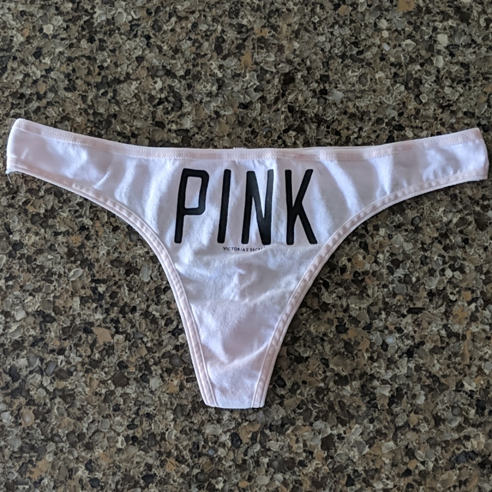 VS PINK EXTRA LOW RISE THONG